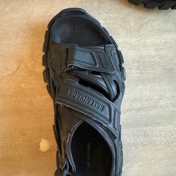 Balenciaga Black Track Sandals - Picture 4 of 4